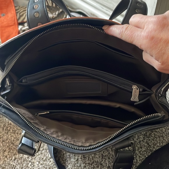 Trinity Ranch Cowhide Leather Purse - Picture 9 of 11